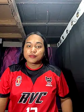 Snapshot of bettina_love chatting on November 9, 2025, 1:04 pm bettina love online show from November 9, 2025, 1:04 pm