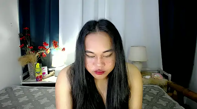 Snapshot of bettina_love chatting on December 11, 2024, 3:56 am bettina love online show from December 11, 2024, 3:56 am