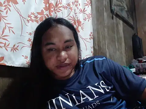 Snapshot of bettina_love chatting on October 7, 2025, 6:09 pm bettina love online show from October 7, 2025, 6:09 pm