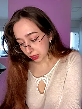 Snapshot of tsuki_chan_on chatting on October 7, 2025, 8:54 pm tsuki chan on online show from October 7, 2025, 8:54 pm