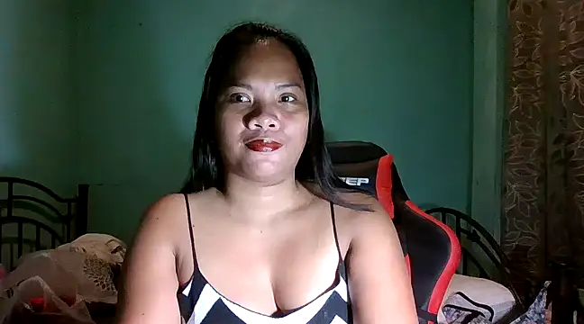 Snapshot of lexilicious_69 chatting on February 8, 2025, 10:29 am lexilicious 69 online show from February 8, 2025, 10:29 am