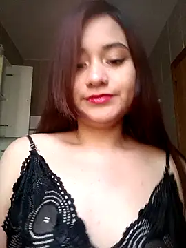 Snapshot of kitty_222 chatting on January 13, 2026, 4:33 pm kitty 222 online show from January 13, 2026, 4:33 pm