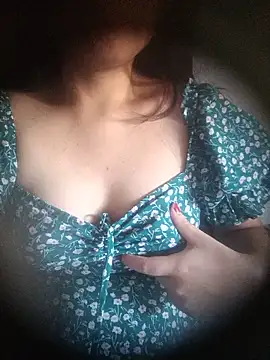 Snapshot of kitty_222 chatting on August 5, 2026, 6:51 am kitty 222 online show from August 5, 2026, 6:51 am