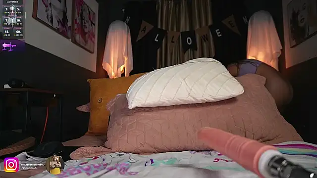 Emilyjhonson 01 online show from October 29, 2025, 11:20 am