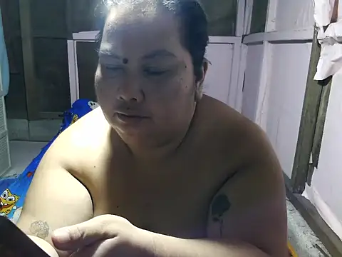 Snapshot of xxbigboootyxx chatting on October 13, 2025, 1:29 am xxbigboootyxx online show from October 13, 2025, 1:29 am