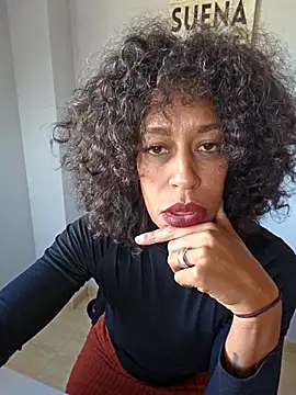 Snapshot of Goldenlace chatting on October 28, 2025, 12:26 pm Goldenlace online show from October 28, 2025, 12:26 pm