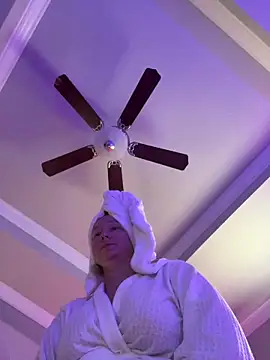 Snapshot of Vivian_MayXxX chatting on October 4, 2025, 6:31 pm Vivian MayXxX online show from October 4, 2025, 6:31 pm