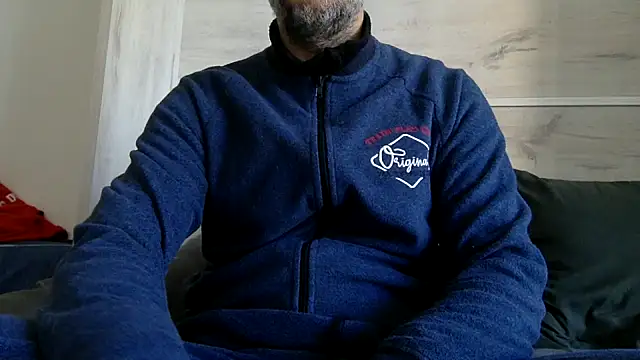 curioushetero online show from February 3, 2025, 10:36 am