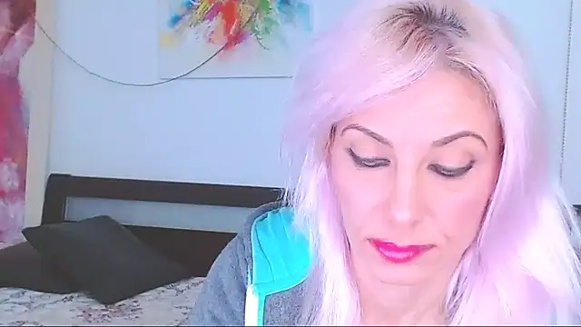 HoneyLara online show from March 2, 2025, 7:52 pm
