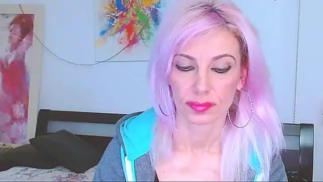 HoneyLara online show from March 6, 2025, 1:16 am