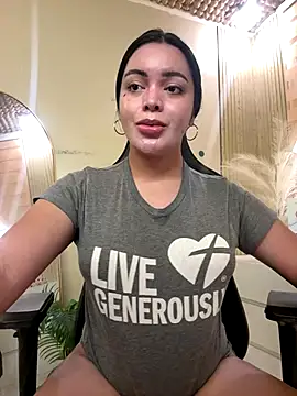 HotstuffCherrySummer online show from November 3, 2025, 8:51 am