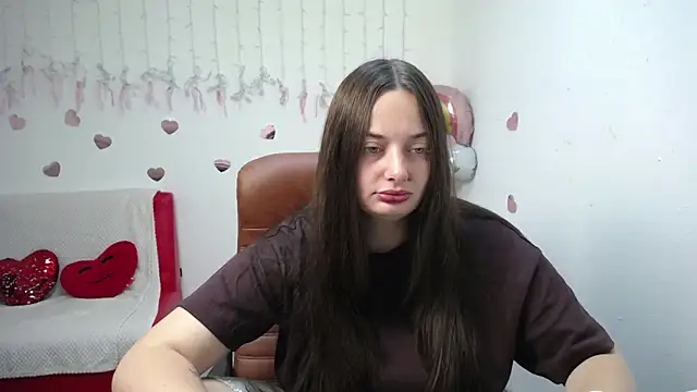 MilanaPrice online show from September 18, 2025, 6:16 am