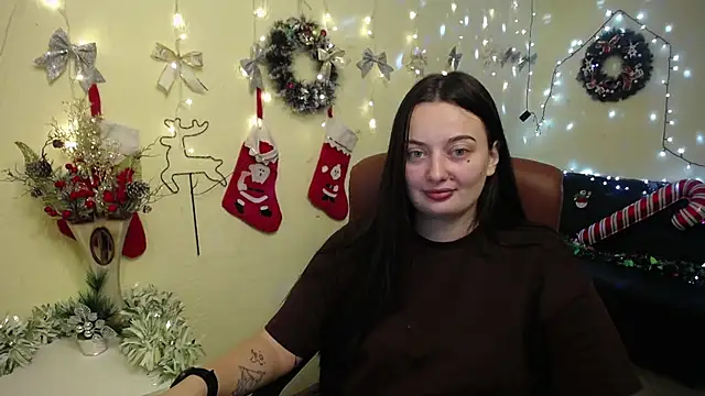 MilanaPrice online show from December 5, 2025, 6:17 pm