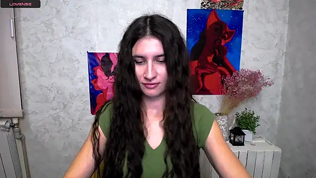 Snapshot of MaryEm976 chatting on October 3, 2025, 8:49 am MaryEm976 online show from October 3, 2025, 8:49 am