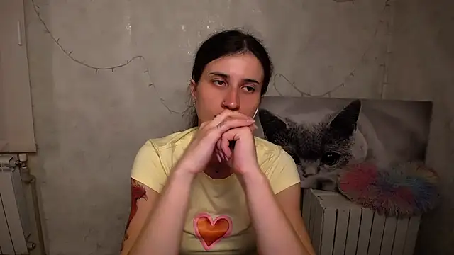 MaryEm976 online show from May 22, 2026, 9:07 am