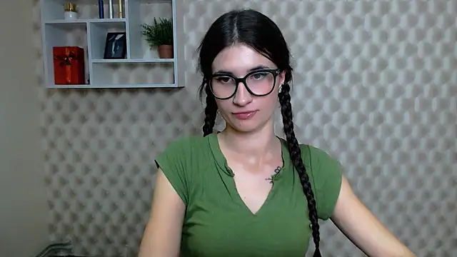 MaryEm976 online show from November 5, 2025, 11:46 am