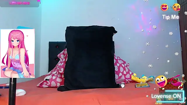 SHOPIA FOX  online show from December 13, 2024, 4:38 pm