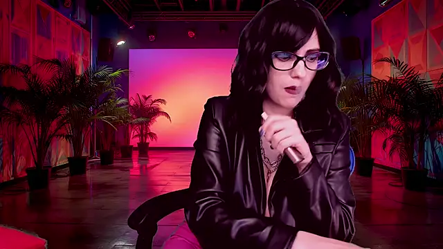 Snapshot of RoseBlooom chatting on October 10, 2025, 3:29 am RoseBlooom online show from October 10, 2025, 3:29 am