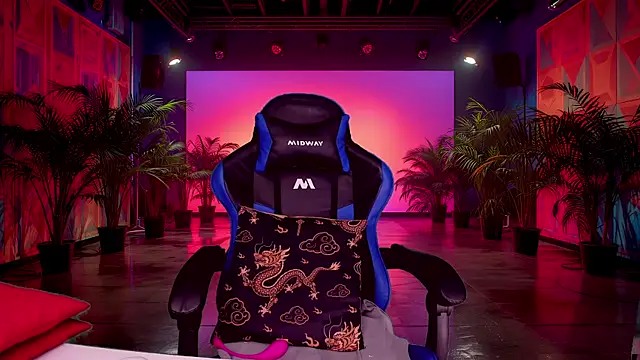 Snapshot of RoseBlooom chatting on October 8, 2025, 3:30 am RoseBlooom online show from October 8, 2025, 3:30 am