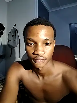 Lue3333 online show from April 9, 2026, 10:27 pm