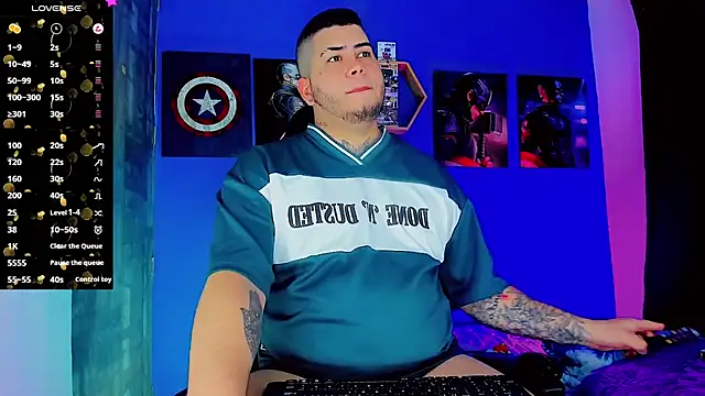 Snapshot of Thomas_chubbyxhot chatting on October 5, 2025, 12:12 am Thomas chubbyxhot online show from October 5, 2025, 12:12 am