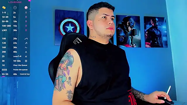 Snapshot of Thomas_chubbyxhot chatting on February 20, 2025, 4:07 am Thomas chubbyxhot online show from February 20, 2025, 4:07 am