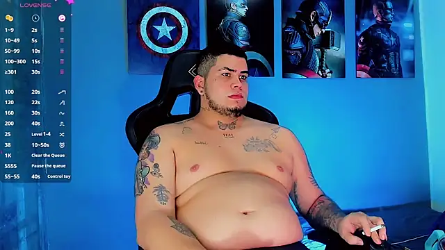 Snapshot of Thomas_chubbyxhot chatting on March 20, 2025, 12:54 pm Thomas chubbyxhot online show from March 20, 2025, 12:54 pm