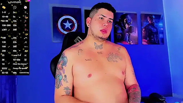 Snapshot of Thomas_chubbyxhot chatting on February 22, 2025, 1:46 pm Thomas chubbyxhot online show from February 22, 2025, 1:46 pm