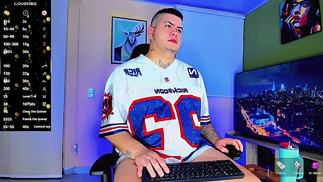 Thomas chubbyxhot online show from January 17, 2026, 8:40 am