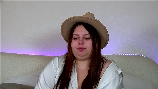 Snapshot of LillianKim chatting on October 9, 2025, 6:41 pm LillianKim online show from October 9, 2025, 6:41 pm