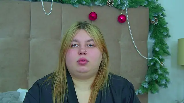 LillianKim online show from December 21, 2025, 6:37 am