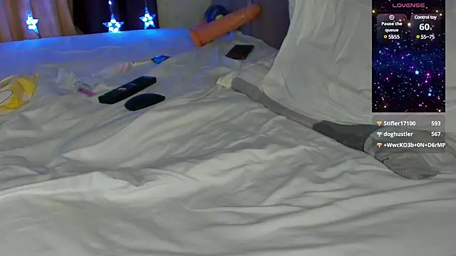92yourbitch922 online show from December 26, 2024, 4:36 pm