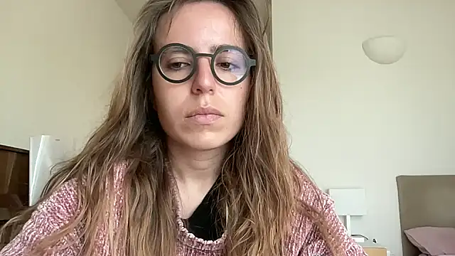 Mollyy998 online show from April 17, 2026, 10:51 am