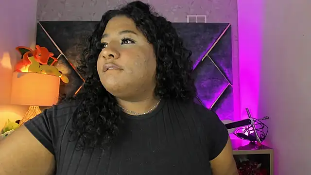 Snapshot of DannaFalco25 chatting on September 15, 2025, 8:42 pm DannaFalco25 online show from September 15, 2025, 8:42 pm