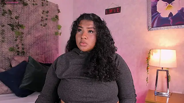 Snapshot of DannaFalco25 chatting on March 12, 2025, 6:11 pm DannaFalco25 online show from March 12, 2025, 6:11 pm