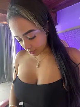 LEAH DOUUGLASS online show from March 8, 2025, 5:54 pm
