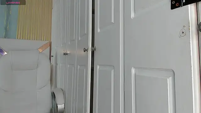 KendalStallyon online show from February 15, 2026, 9:47 pm