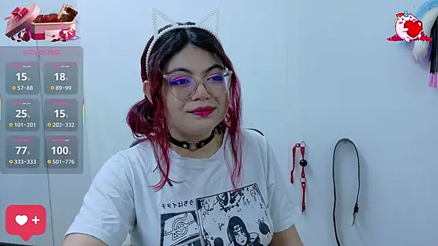 Catwhite  online show from February 13, 2025, 12:00 pm