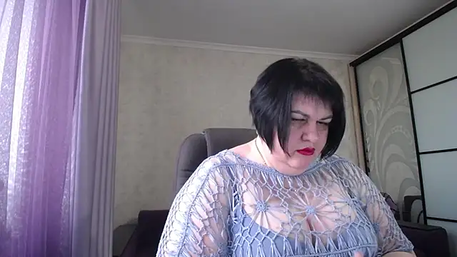 JuicyLady Di online show from March 4, 2025, 5:42 am