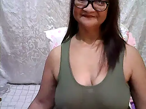 Snapshot of ScorpionLove12 chatting on December 8, 2024, 5:33 pm ScorpionLove12 online show from December 8, 2024, 5:33 pm