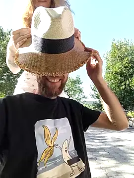 Snapshot of OnnaaH chatting on October 11, 2025, 12:28 pm OnnaaH online show from October 11, 2025, 12:28 pm