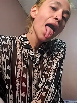 fablob23 online show from March 31, 2026, 7:49 pm