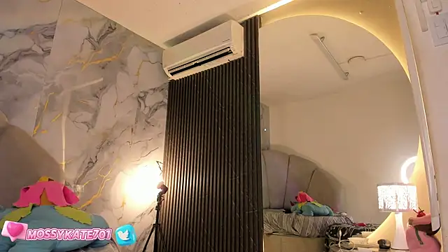 Snapshot of Katemoss70 chatting on February 23, 2025, 5:34 am Katemoss70 online show from February 23, 2025, 5:34 am