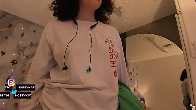 Katemoss70 online show from November 30, 2025, 12:28 pm