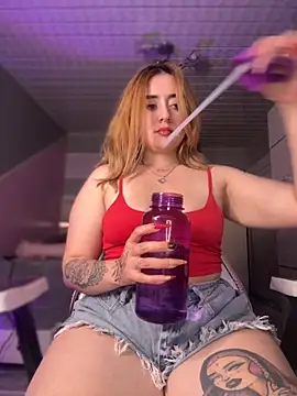 Snapshot of Sam_Thompsoon_ chatting on November 16, 2025, 2:49 am Sam Thompsoon online show from November 16, 2025, 2:49 am