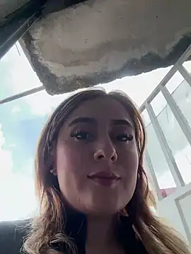 Sam Thompsoon  online show from December 14, 2024, 3:58 pm