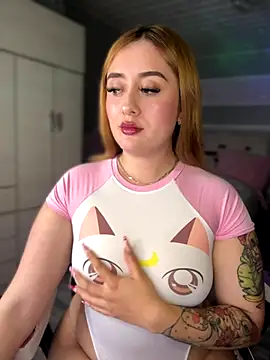 Sam Thompsoon  online show from October 15, 2025, 2:10 am