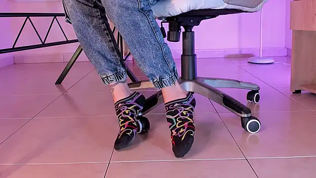 Snapshot of ArchieCollins chatting on October 23, 2025, 9:35 pm ArchieCollins online show from October 23, 2025, 9:35 pm