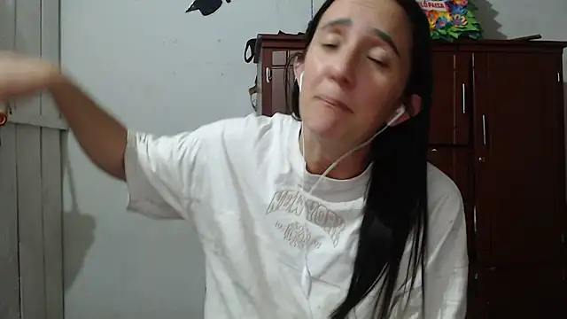 Snapshot of DeepAnal07 chatting on September 22, 2025, 3:23 am DeepAnal07 online show from September 22, 2025, 3:23 am