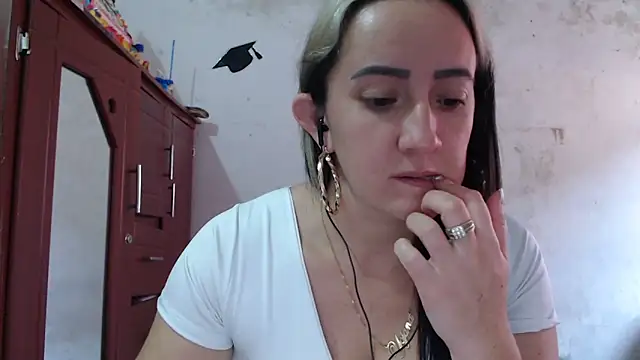 Snapshot of DeepAnal07 chatting on February 13, 2026, 4:18 pm DeepAnal07 online show from February 13, 2026, 4:18 pm